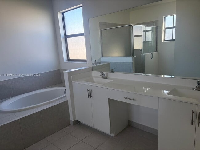 Building Photo - 12911 SW 229th Ter