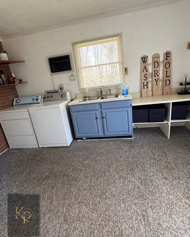 Building Photo - 2230 Independence Rd