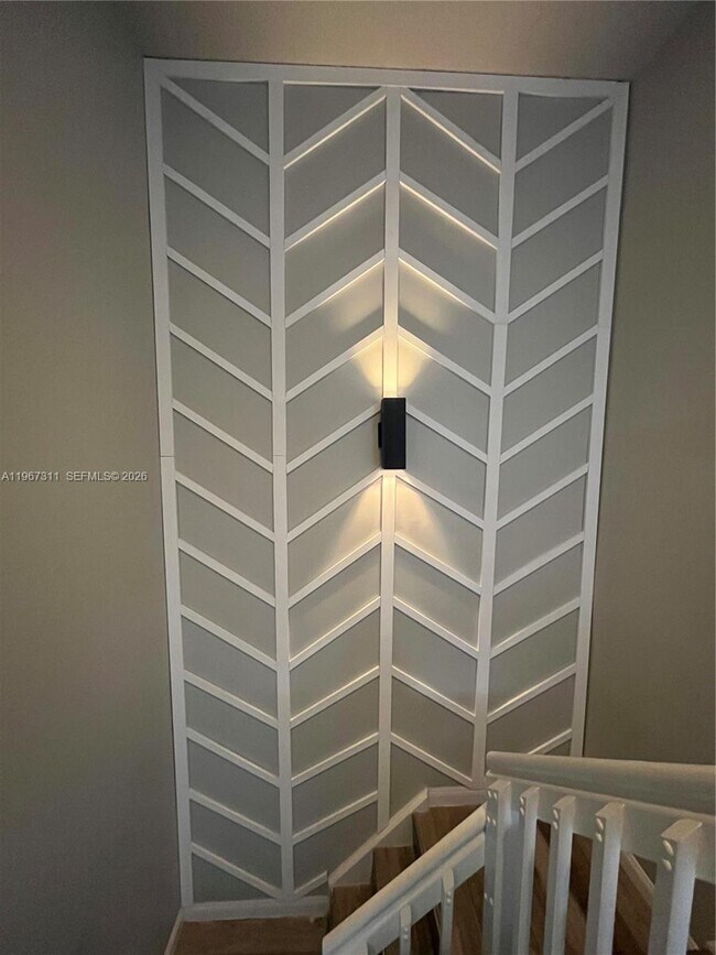 Building Photo - 5150 Lake Loop Rd