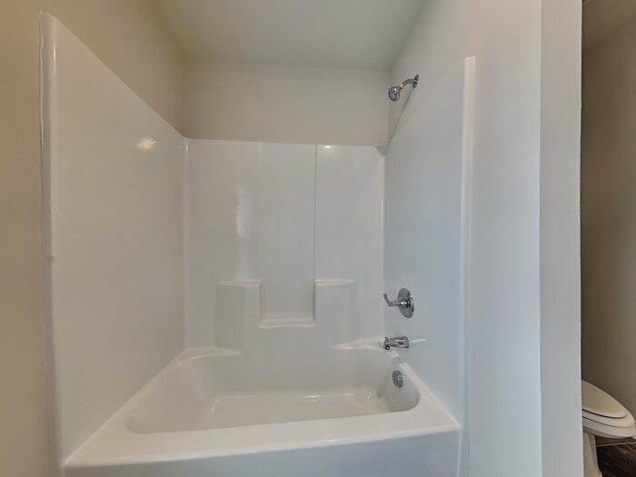 Building Photo - 110 Boat Clb Ln