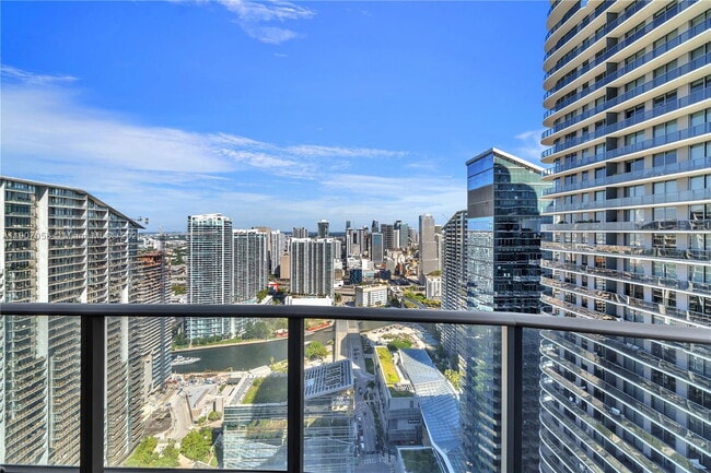 Building Photo - 45 SW 9th St