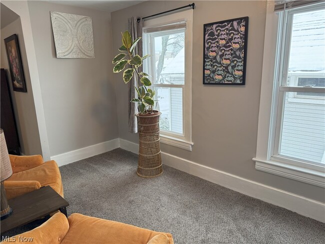 Building Photo - 1883 W 57th St