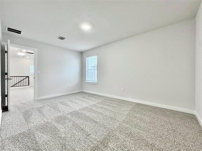 Building Photo - 404 Tinto St
