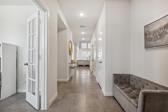 Building Photo - 3517 Iron Horse Dr