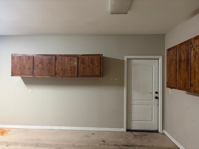 Building Photo - 8328 N 26th St