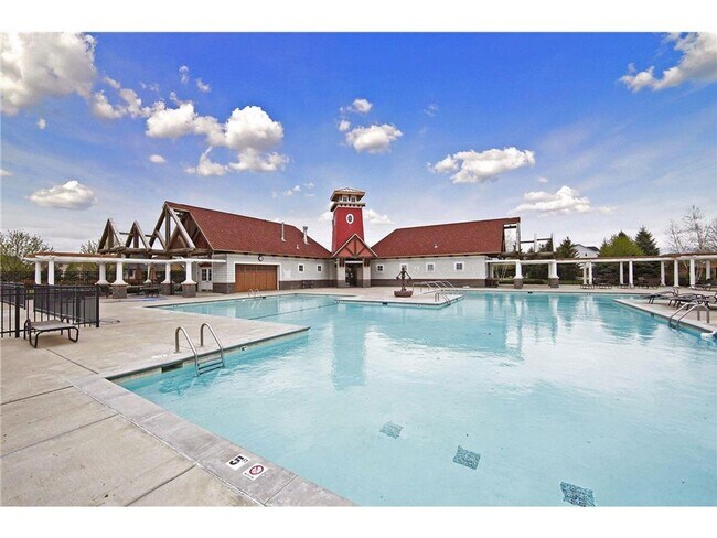 Building Photo - Woodbury, Stylish & Spacious Home Near Sho...