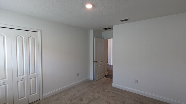 Building Photo - PREMIUM FINISHES AND POND VIEW!!  A PREMIU...