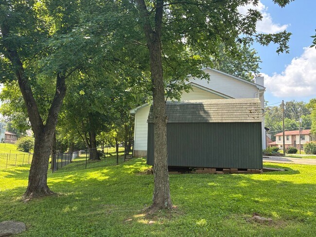 Building Photo - 964 Timberwood Dr
