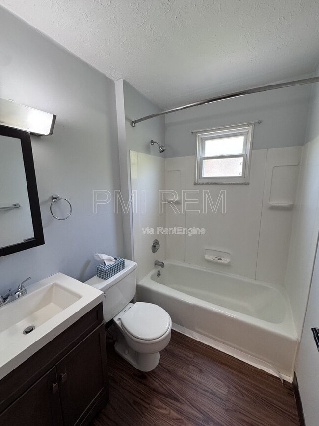 Building Photo - 4020 Vira Rd