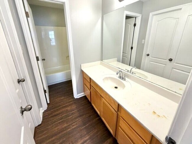 Building Photo - Now Leasing A 3 Bedroom 2.5 Bath In Cordova