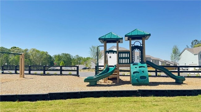 Building Photo - 61 Biltmore Pl