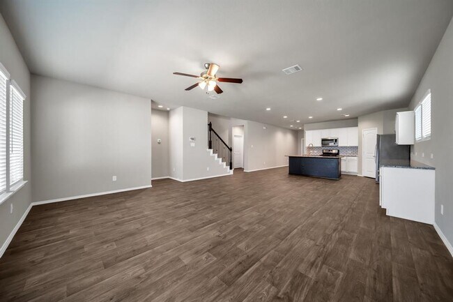 Building Photo - 22614 Petrizzi Ln