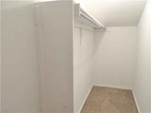 Building Photo - 2252 Jackson Cir