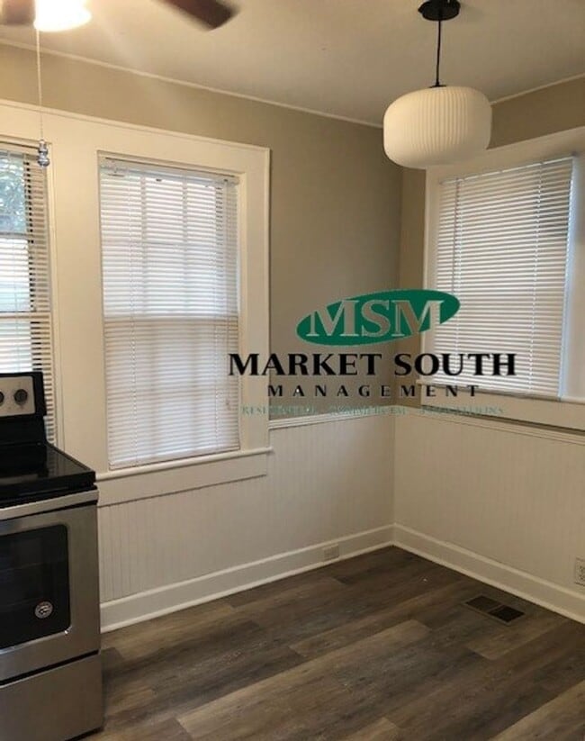 Building Photo - 508 E 48th St