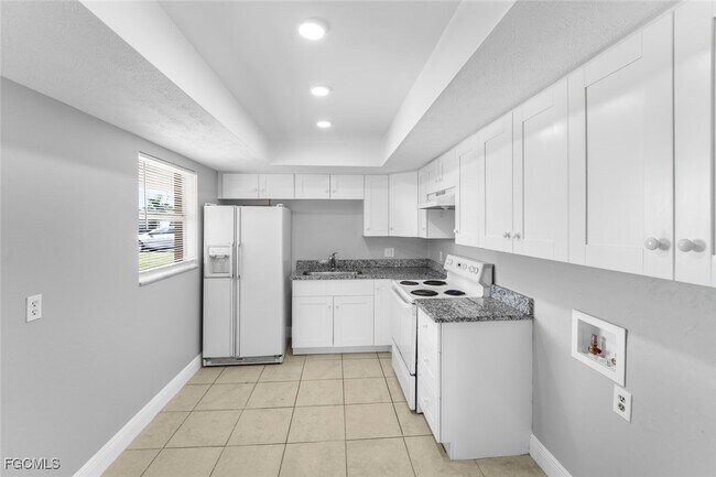 Building Photo - 2935 SE 15th Pl