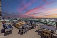 Building Photo - 310 S 4th St