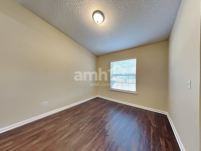 Building Photo - 884 Bonaparte Landing Ct