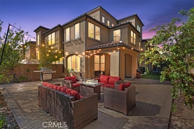 Building Photo - 83 Prominence