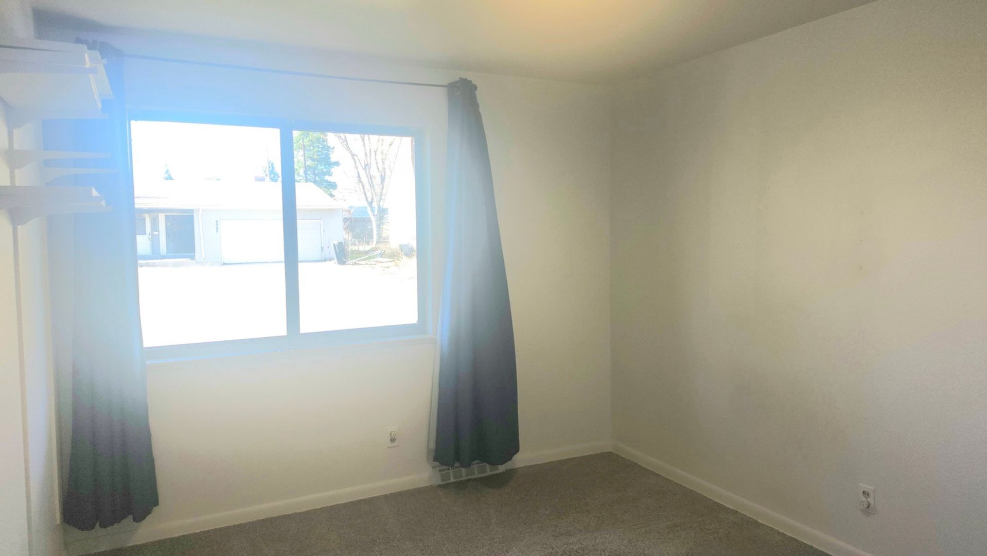 Building Photo - 6068 Vivian Ct