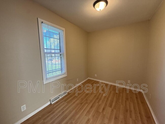 Building Photo - 2945 N 23rd St