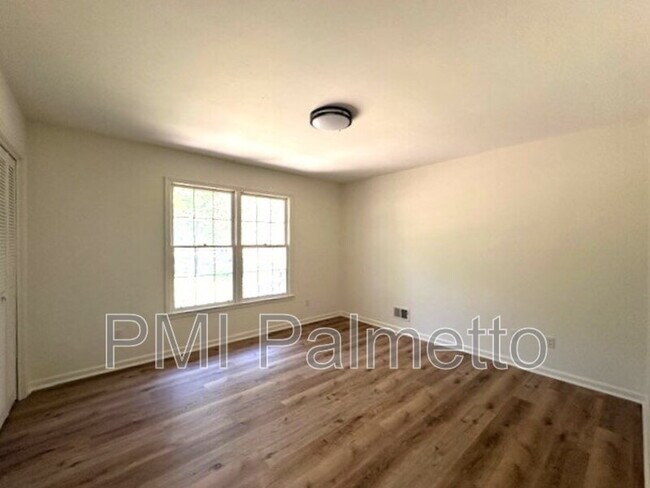 Building Photo - 222 Indian Creek Cir