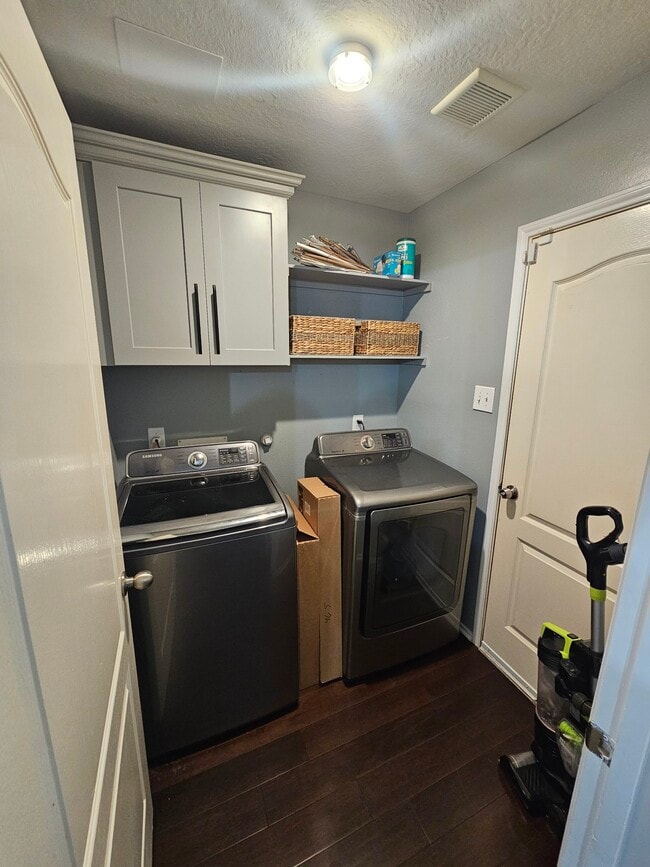 Building Photo - 1815 Creegan Park Ct