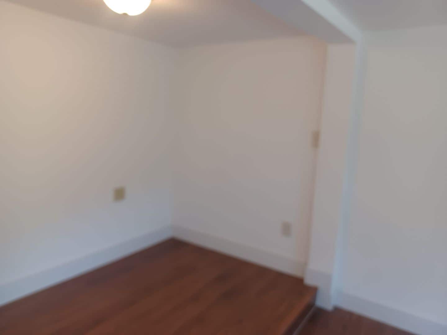 Building Photo - $500 OFF FIRST MONTHS RENT, COMING SOON REMODELED 3 Bedroom /1 Bathroom LARGE FENCED YARD