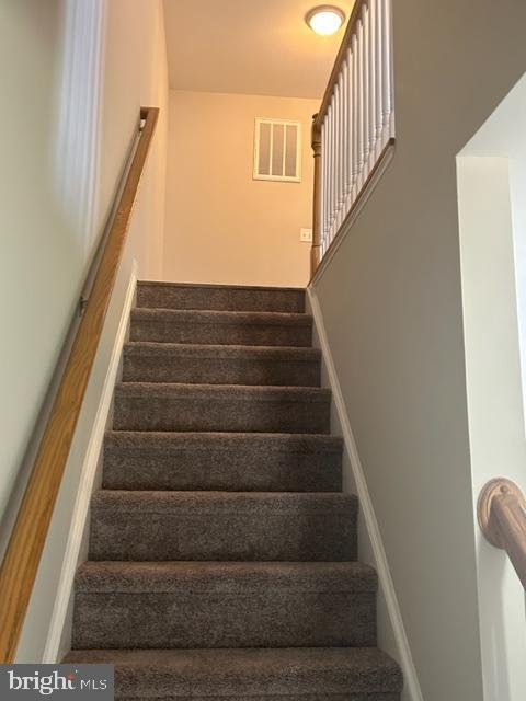 Building Photo - 202 Bend Farm Rd