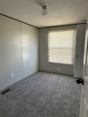 Building Photo - 10301 SE 29th St