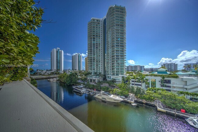 Building Photo - 250 Sunny Isles Blvd