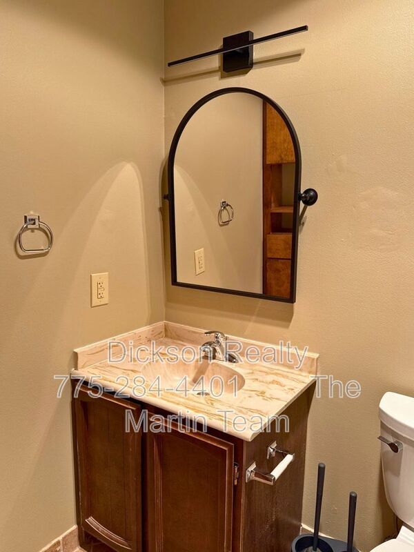 Building Photo - 1702 Bonita Vista Dr