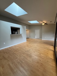 Building Photo - 15 Thompson Dr