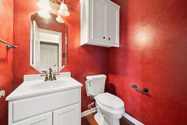 Building Photo - 8714 Malardcrest Dr