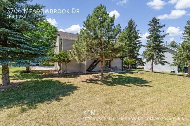 Building Photo - 3704 Meadowbrook Dr
