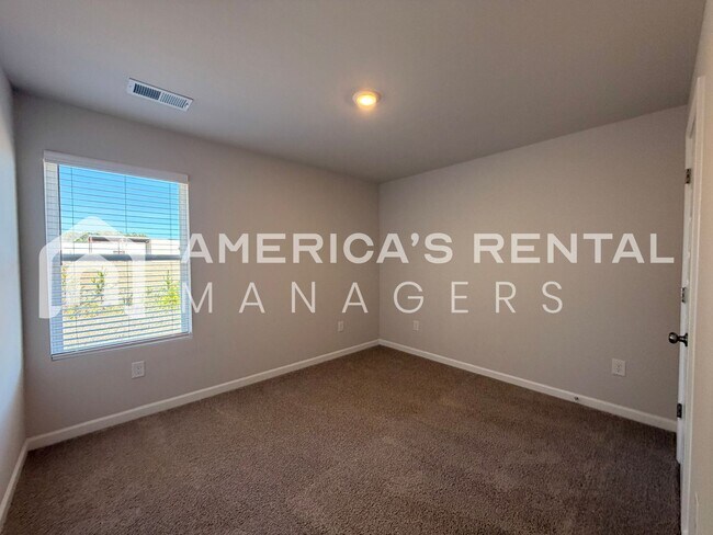 Building Photo - Modern New Construction Townhouse in Lincoln, AL!