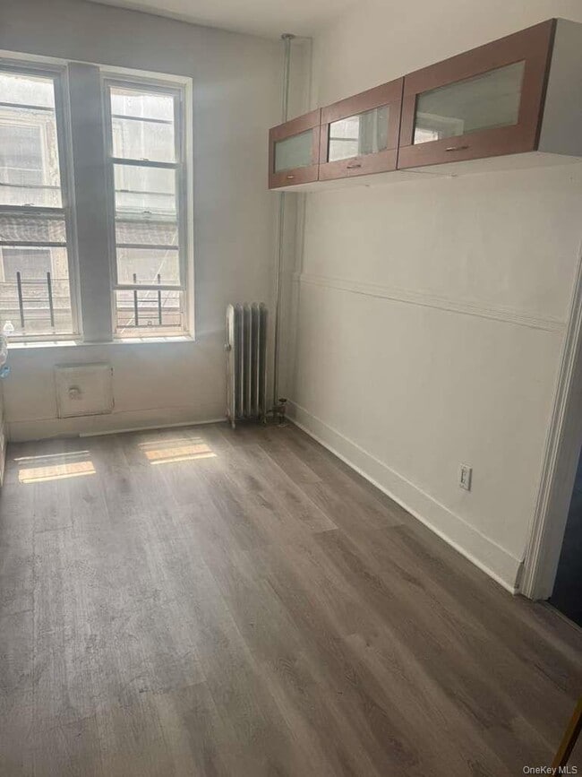 Building Photo - 317 E 96th St