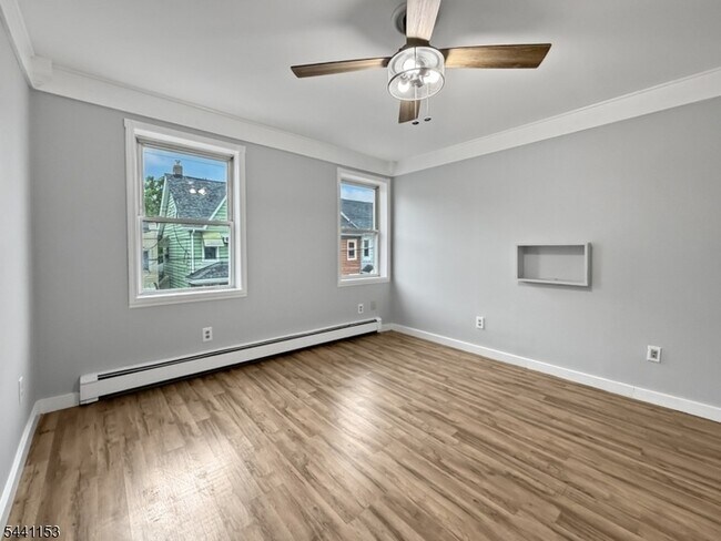 Building Photo - 249 Mercer St