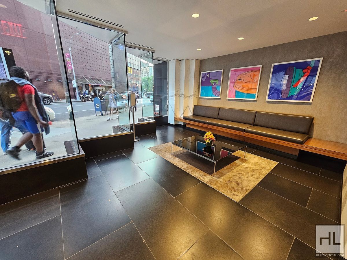 Building Photo - 1-Bedroom Apartment by Union Square | 5th Floor, Full-Service Building