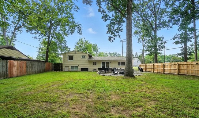 Building Photo - 4814 N McCord Rd