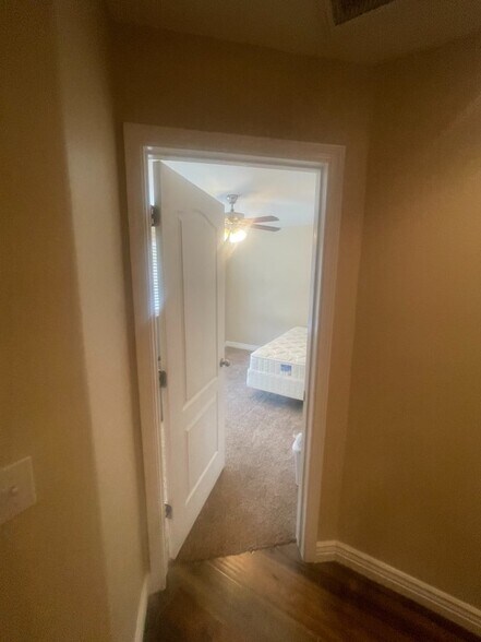 Building Photo - 1097 W 350 S