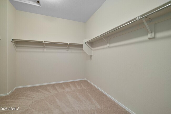 Building Photo - 17555 W Hedgehog Pl