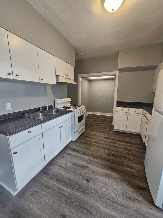 Building Photo - There is a $25 fee for the application and everyone over 18 needs to fill out their own application.