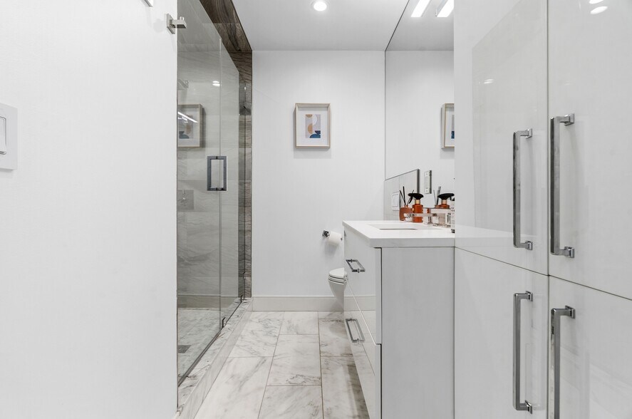 Building Photo - 348 Columbus Ave