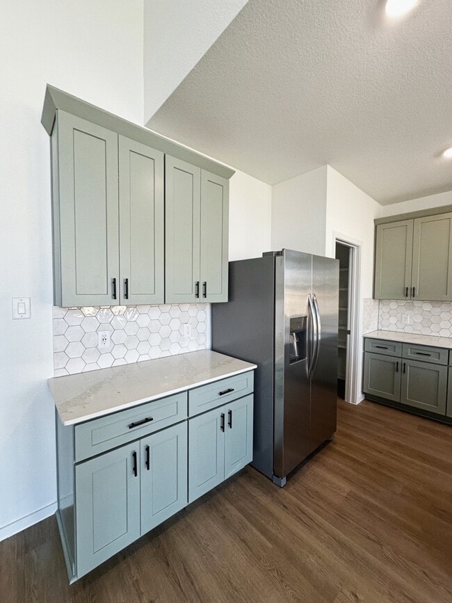 Building Photo - 3230 Coral Bluff Dr