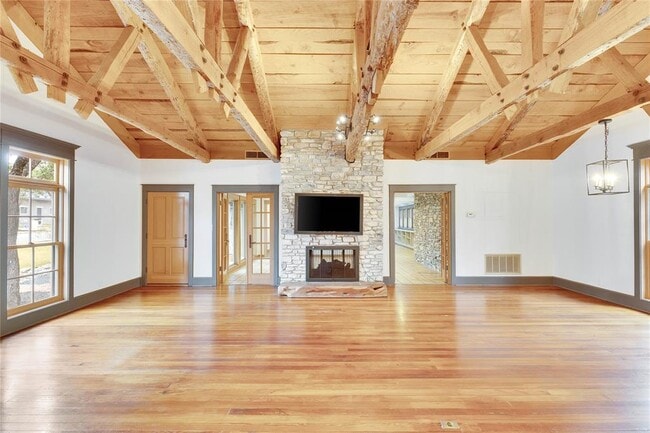 Building Photo - 408 Westwood Terrace