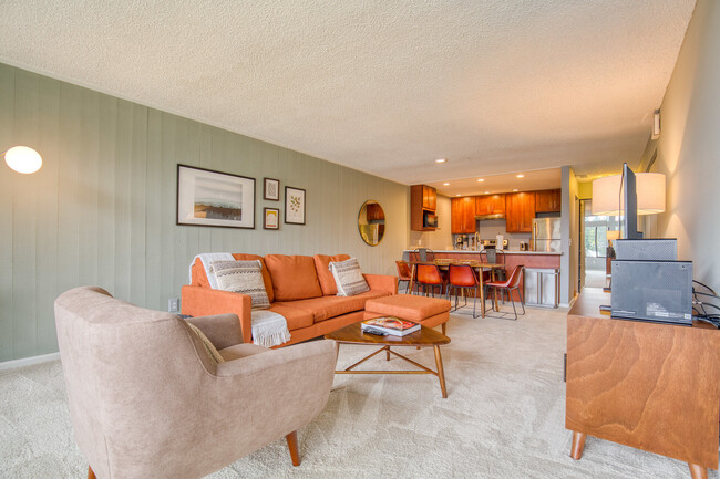 Primary Photo - 13954 NE 60th Way