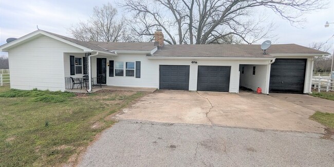Primary Photo - Claremore Farmhouse