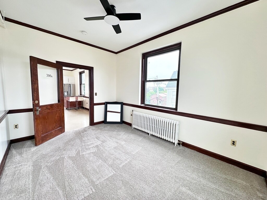 Building Photo - 154 Maverick St