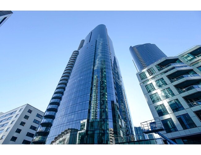 Building Photo - 338 Main St