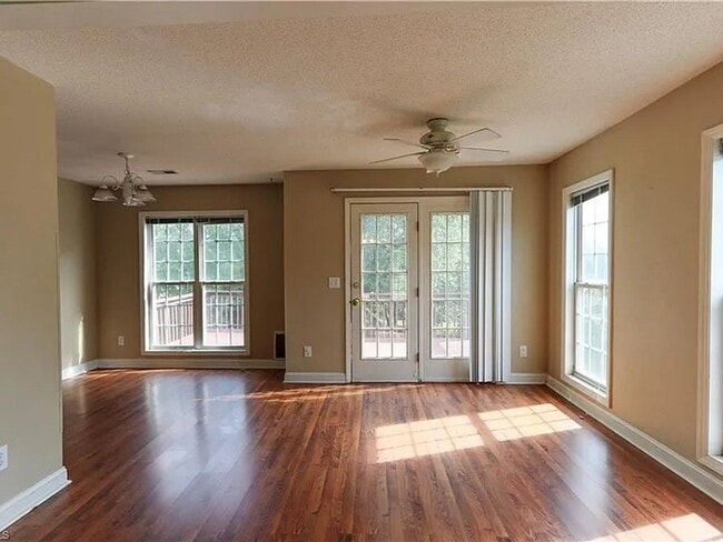 Building Photo - 4820 Manteo Ln